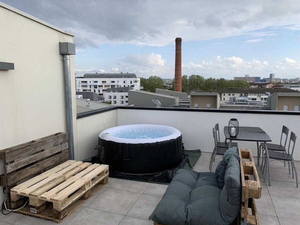Rooftop Avec Vue Sur Les Pyrenees Et Jacuzzi, Au Pied Du Zenith Appartement *